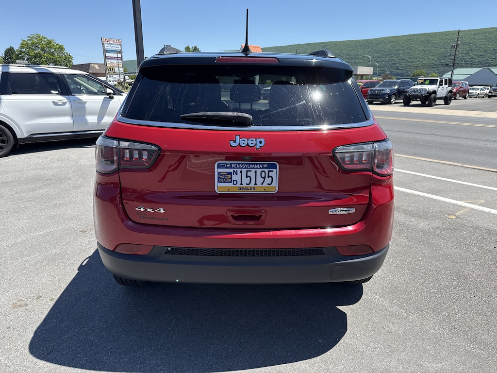 Used 2018 Jeep Compass Latitude 4x4 SUV