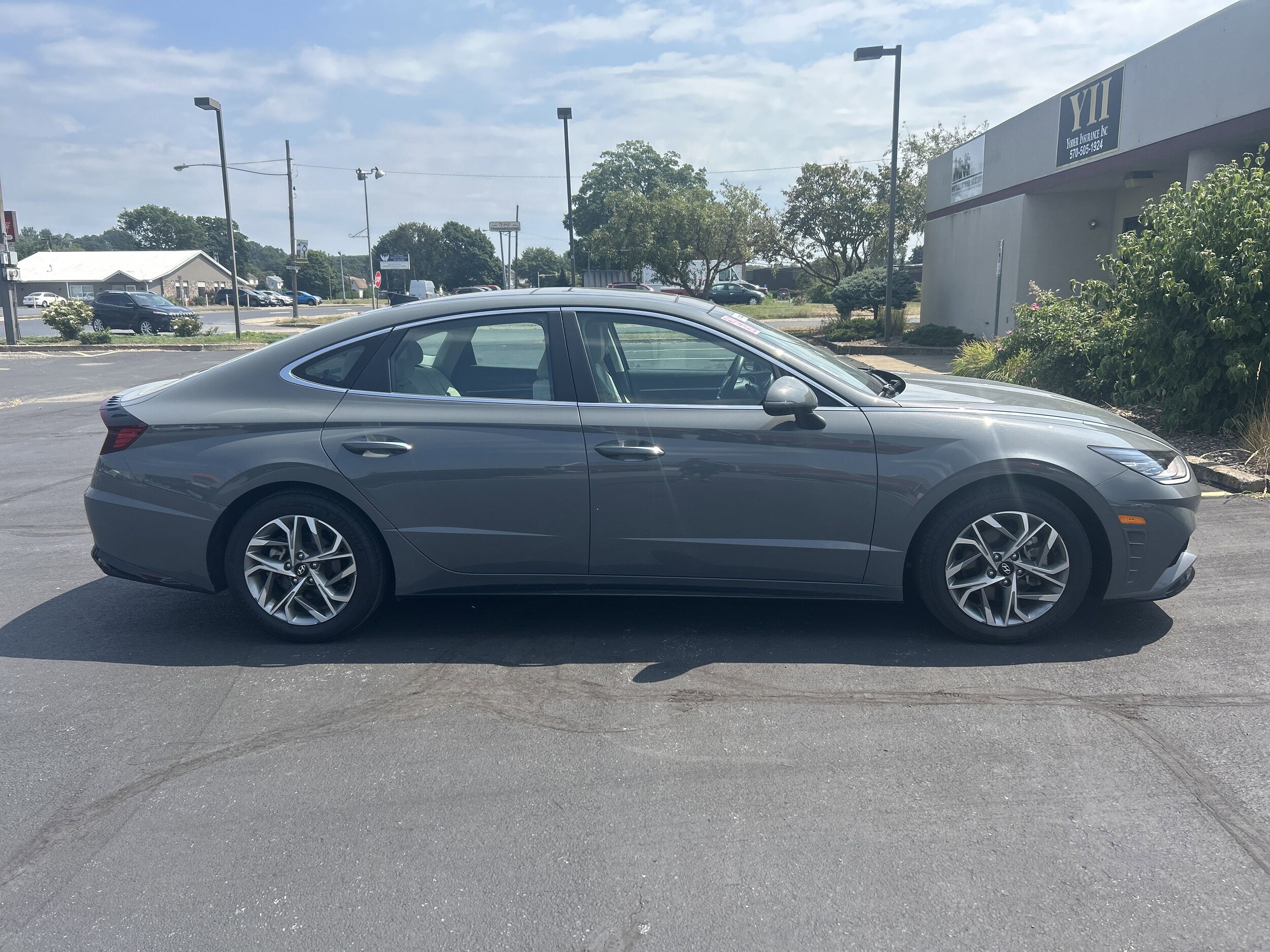 2023 Hyundai Sonata SEL photo 2