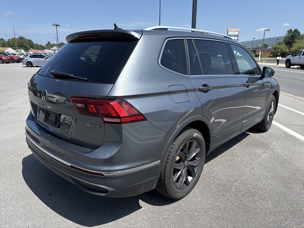 Used 2022 Volkswagen Tiguan 2.0T SE SUV