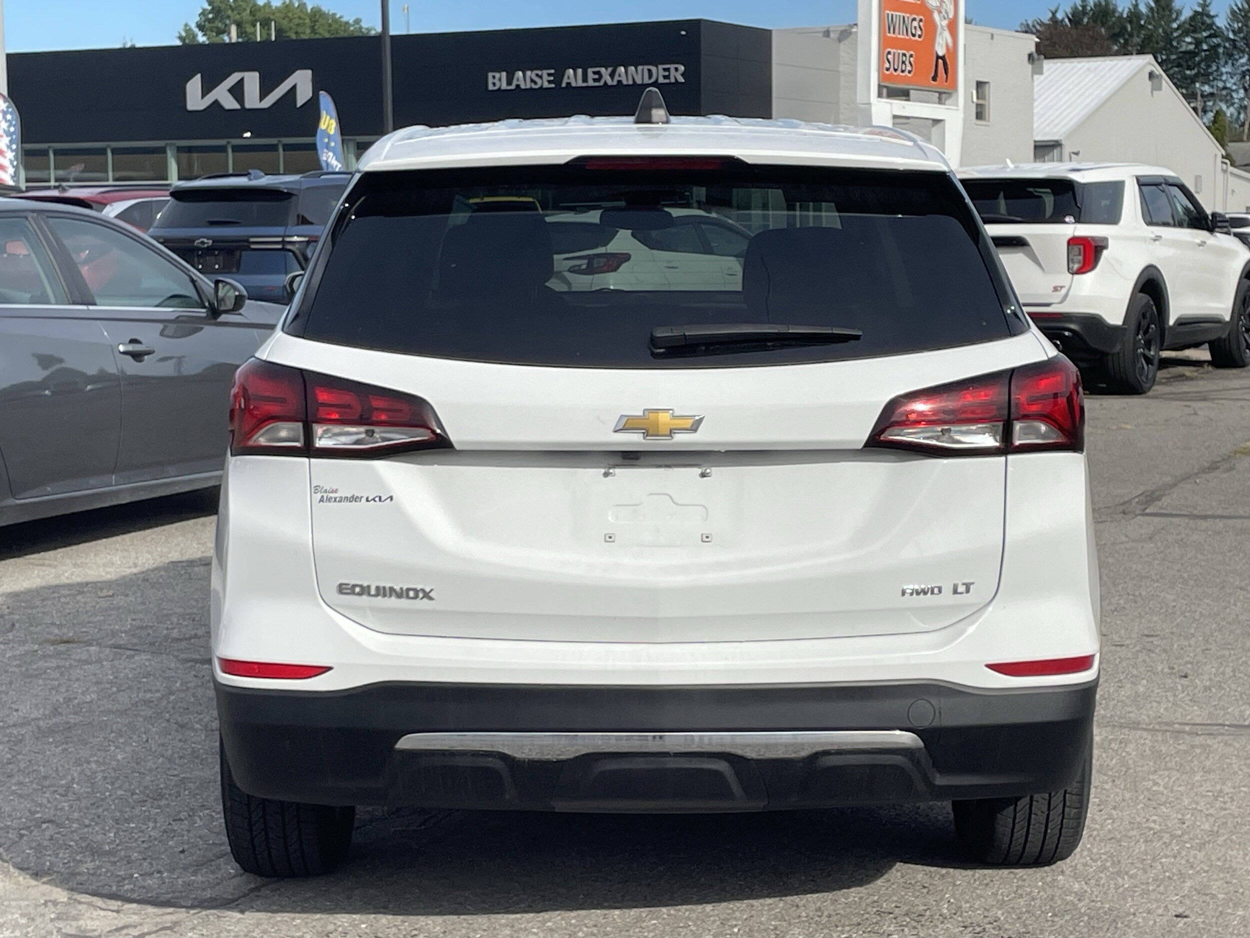 2023 Chevrolet Equinox LT photo 4