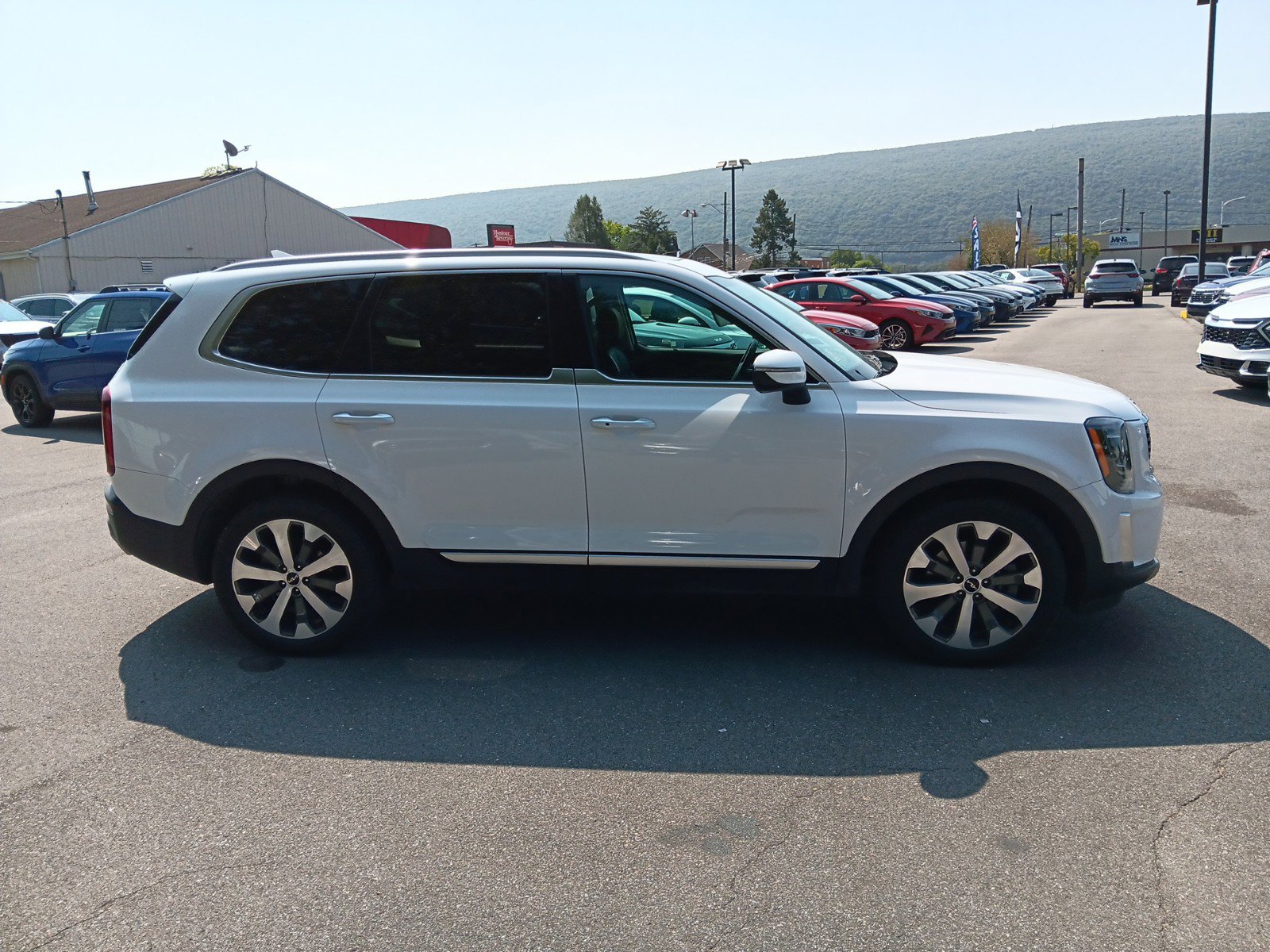 Used 2022 Kia Telluride S with VIN 5XYP6DHC2NG260677 for sale in Montoursville, PA