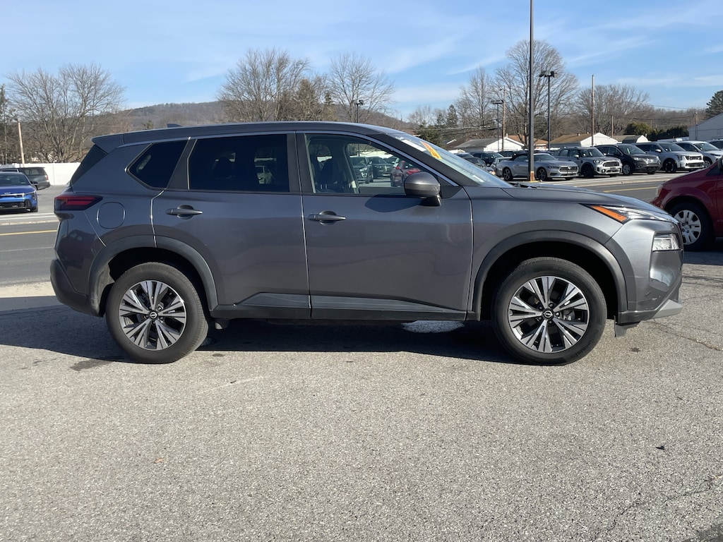 Used 2023 Nissan Rogue SV SUV