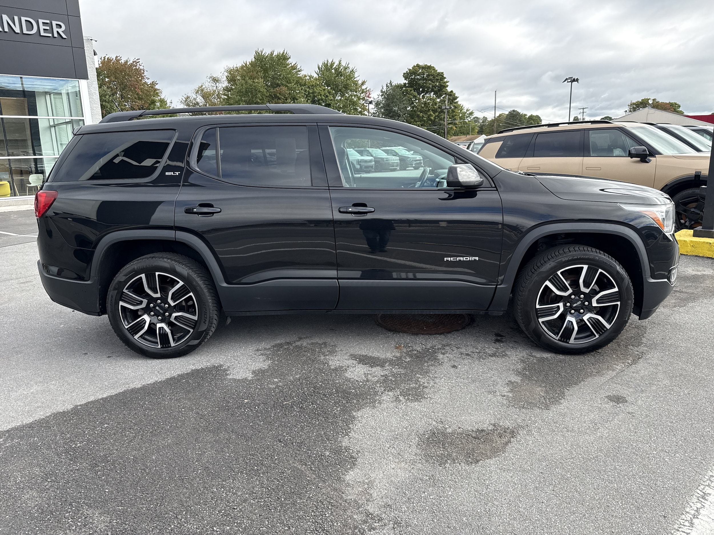 Used 2019 GMC Acadia SLT-1 with VIN 1GKKNULS7KZ280386 for sale in Montoursville, PA