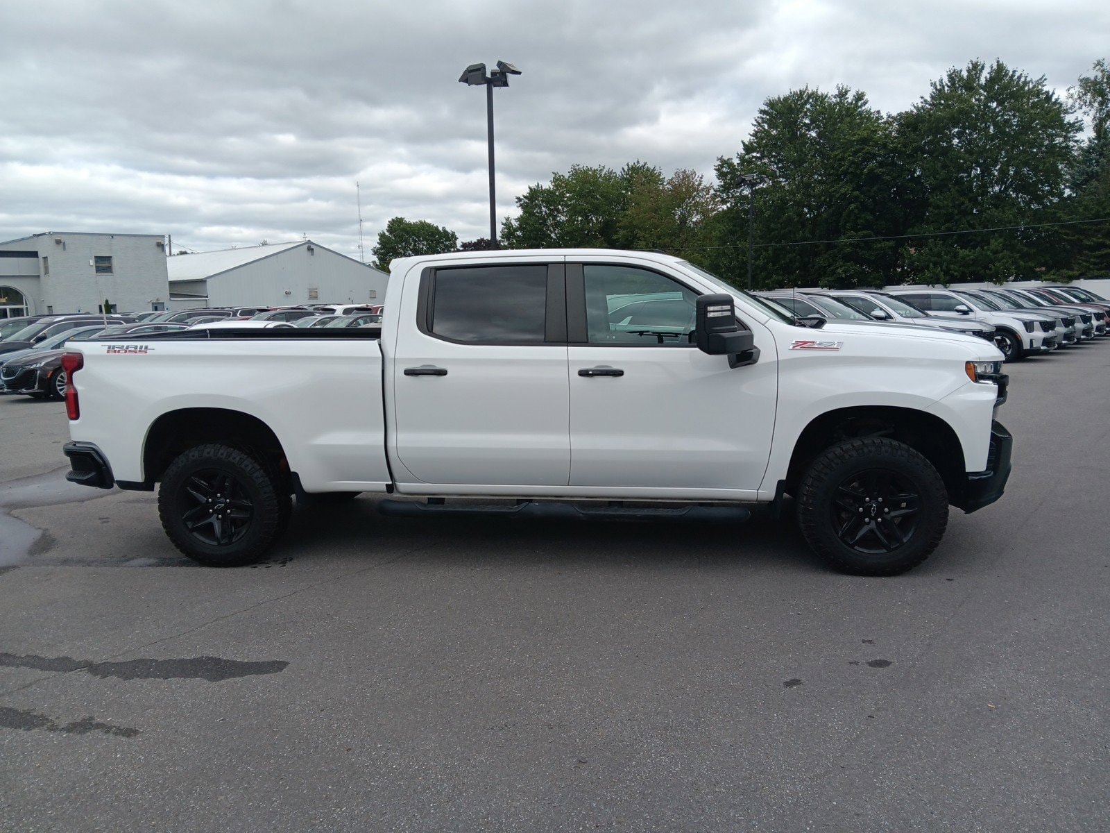 Used 2021 Chevrolet Silverado 1500 LT Trail Boss with VIN 1GCPYFED7MZ431958 for sale in Montoursville, PA