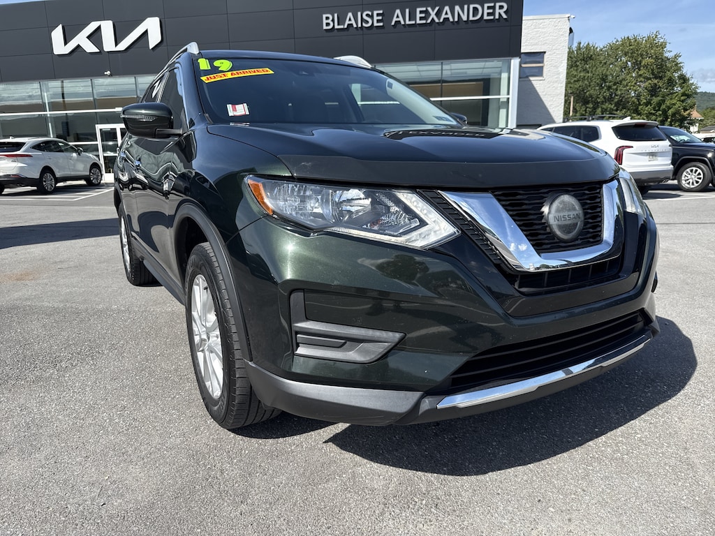 Used 2019 Nissan Rogue SV SUV