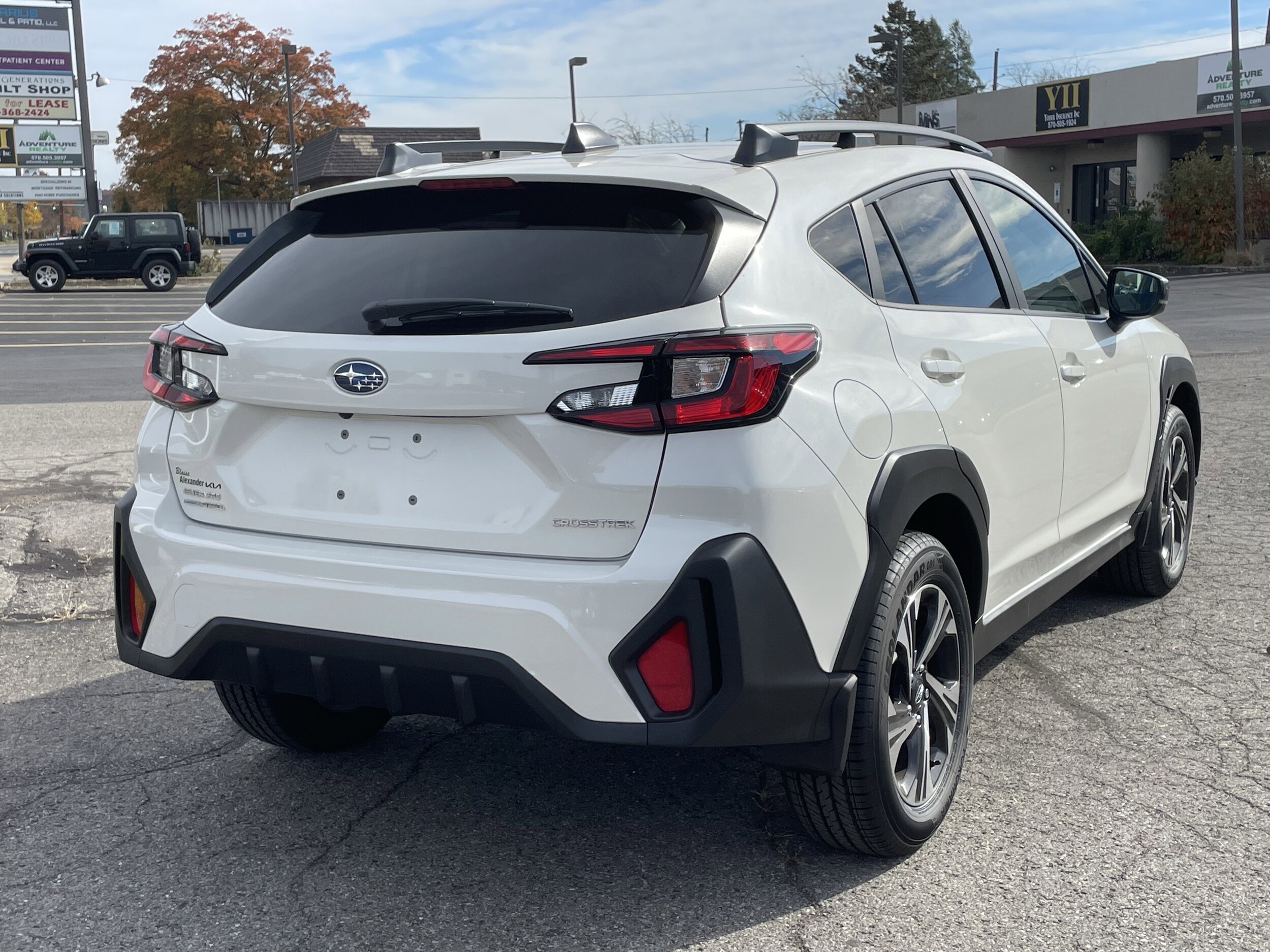 2025 Subaru Crosstrek Premium photo 3