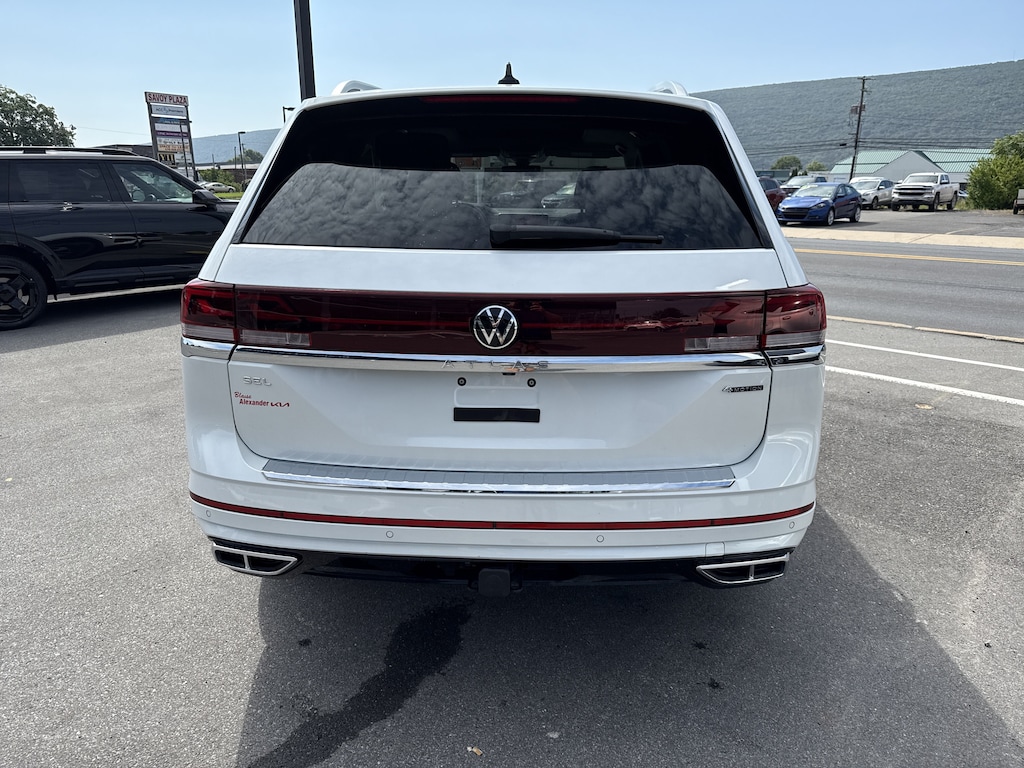 Used 2024 Volkswagen Atlas 2.0T SEL Premium R-Line SUV