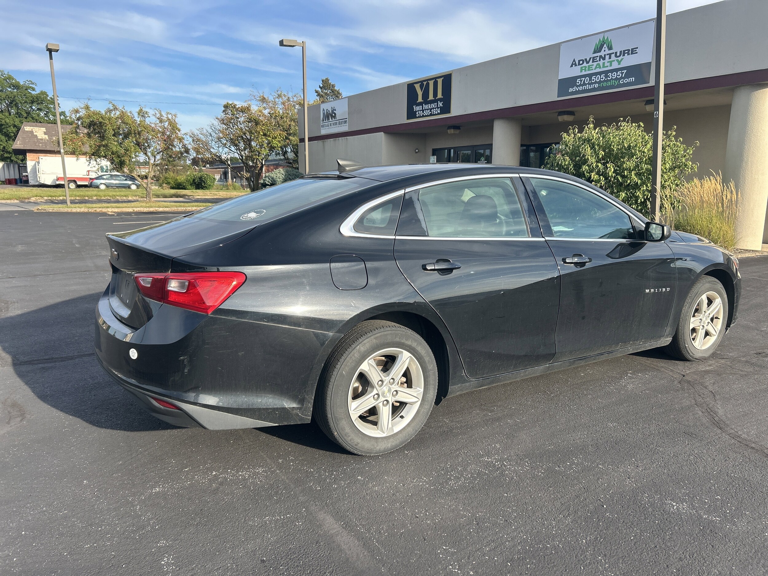2020 Chevrolet Malibu LS photo 3