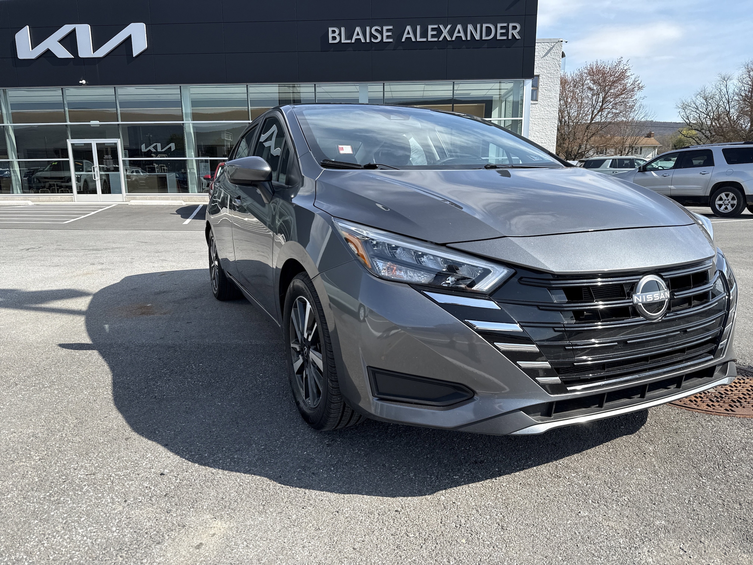 2025 Nissan Versa Sedan