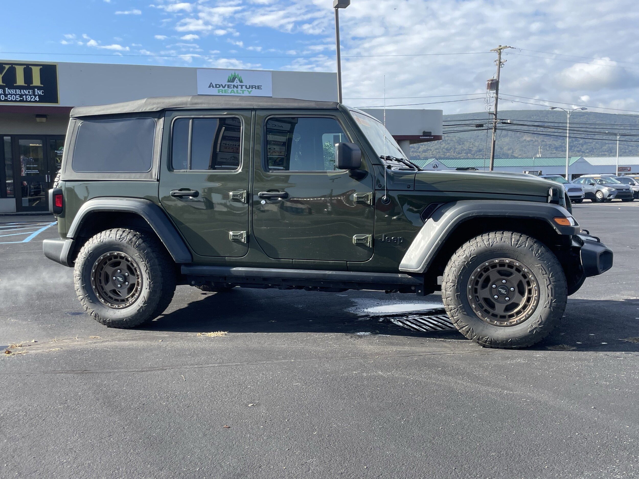 2023 Jeep Wrangler Sport photo 2
