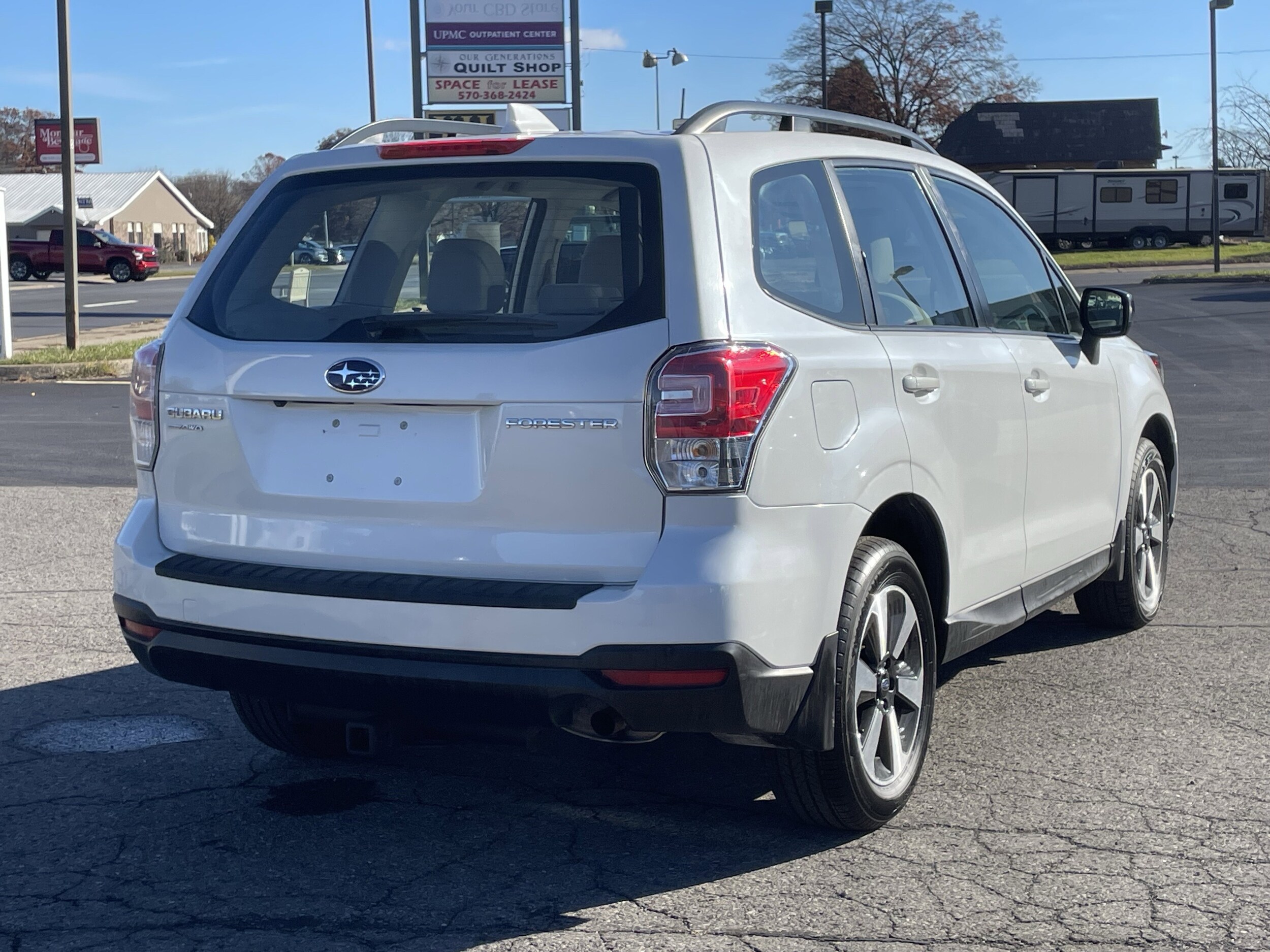 2018 Subaru Forester 2.5i photo 3