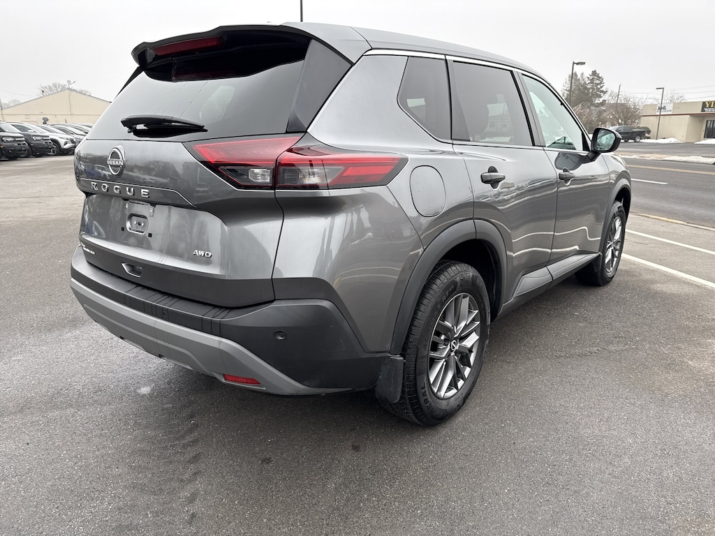 Used 2022 Nissan Rogue S SUV