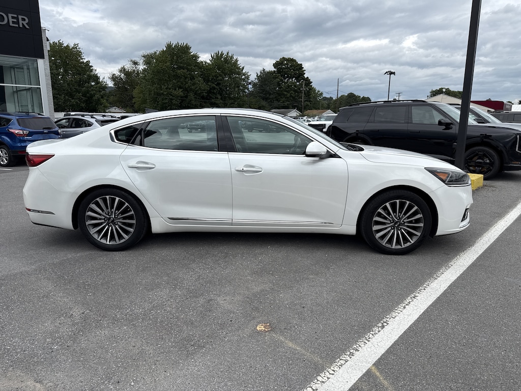 Used 2017 Kia Cadenza Premium Sedan