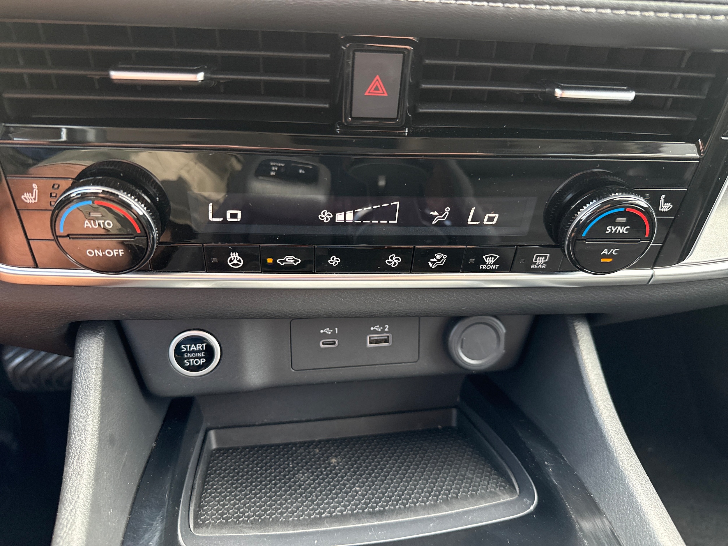 2023 Nissan Rogue SV - Photo 25