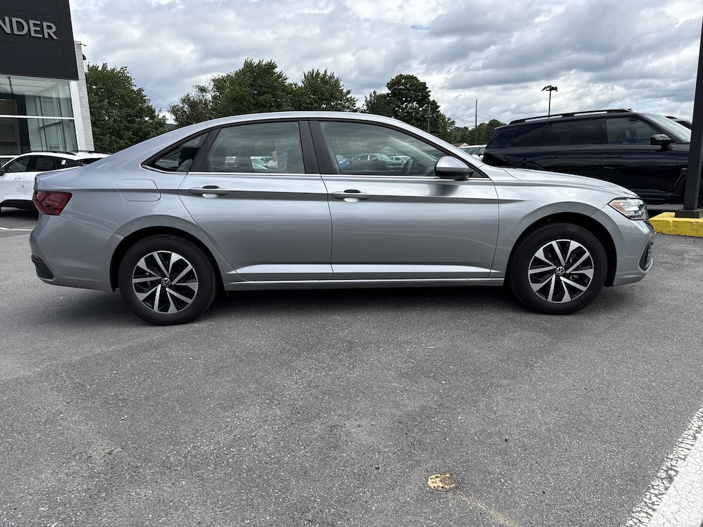 Used 2024 Volkswagen Jetta 1.5T S Sedan
