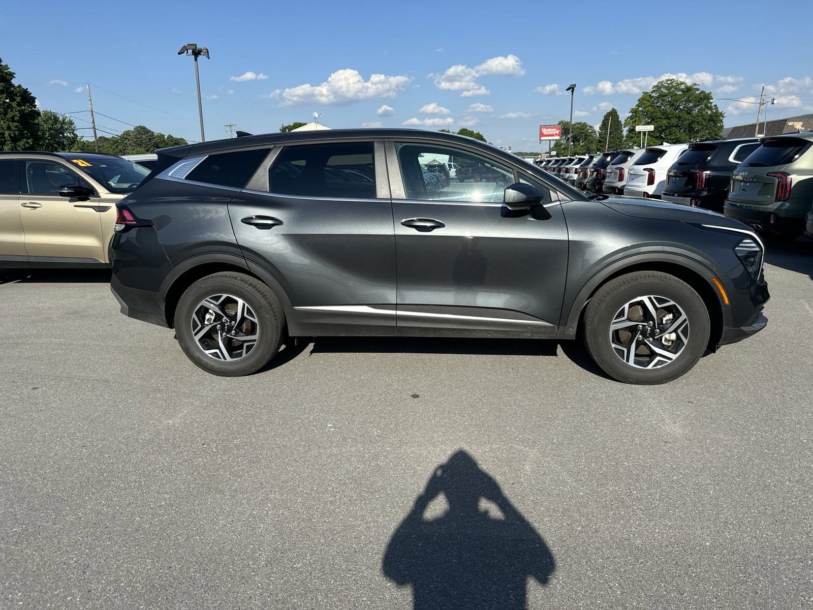 Certified 2024 Kia Sportage LX with VIN KNDPUCDF7R7227175 for sale in Montoursville, PA