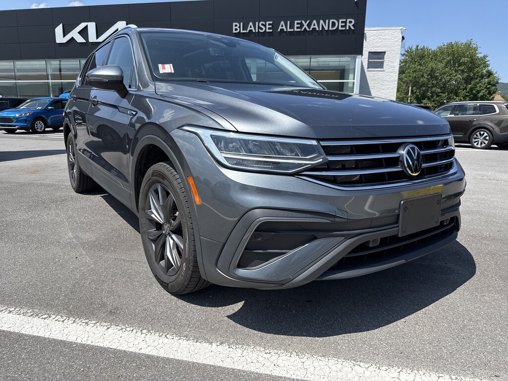 Used 2022 Volkswagen Tiguan 2.0T SE SUV