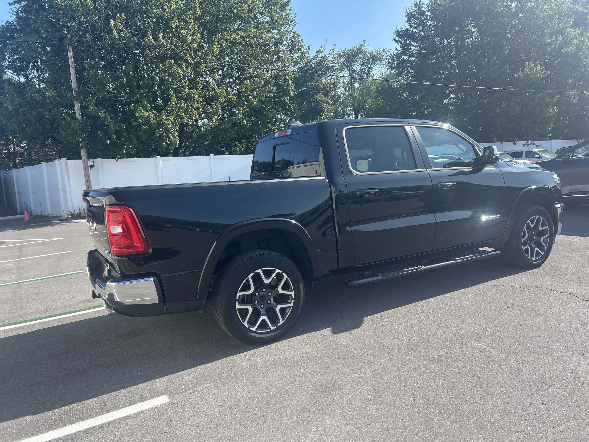 2025 Ram 1500 Laramie photo 3