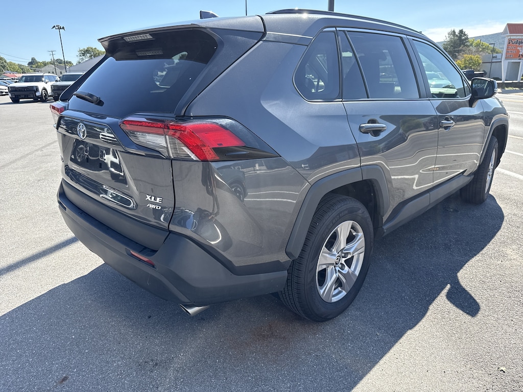 Used 2025 Toyota RAV4 XLE SUV
