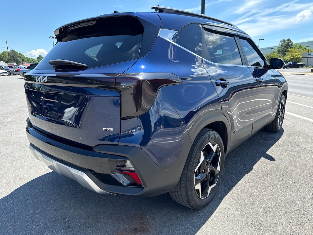 Used 2024 Kia Seltos EX SUV