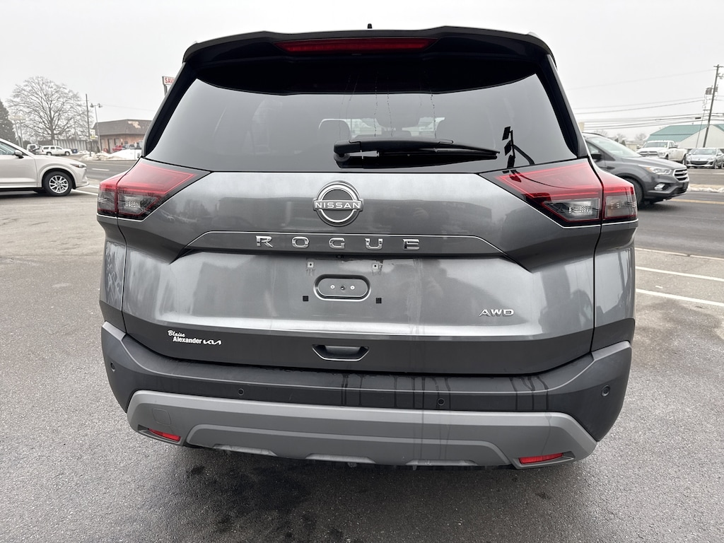 Used 2022 Nissan Rogue S SUV
