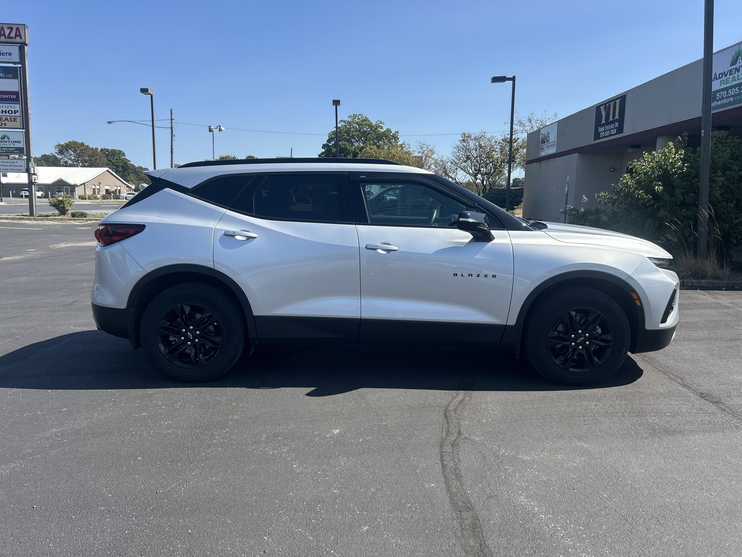 2021 Chevrolet Blazer 2LT photo 2