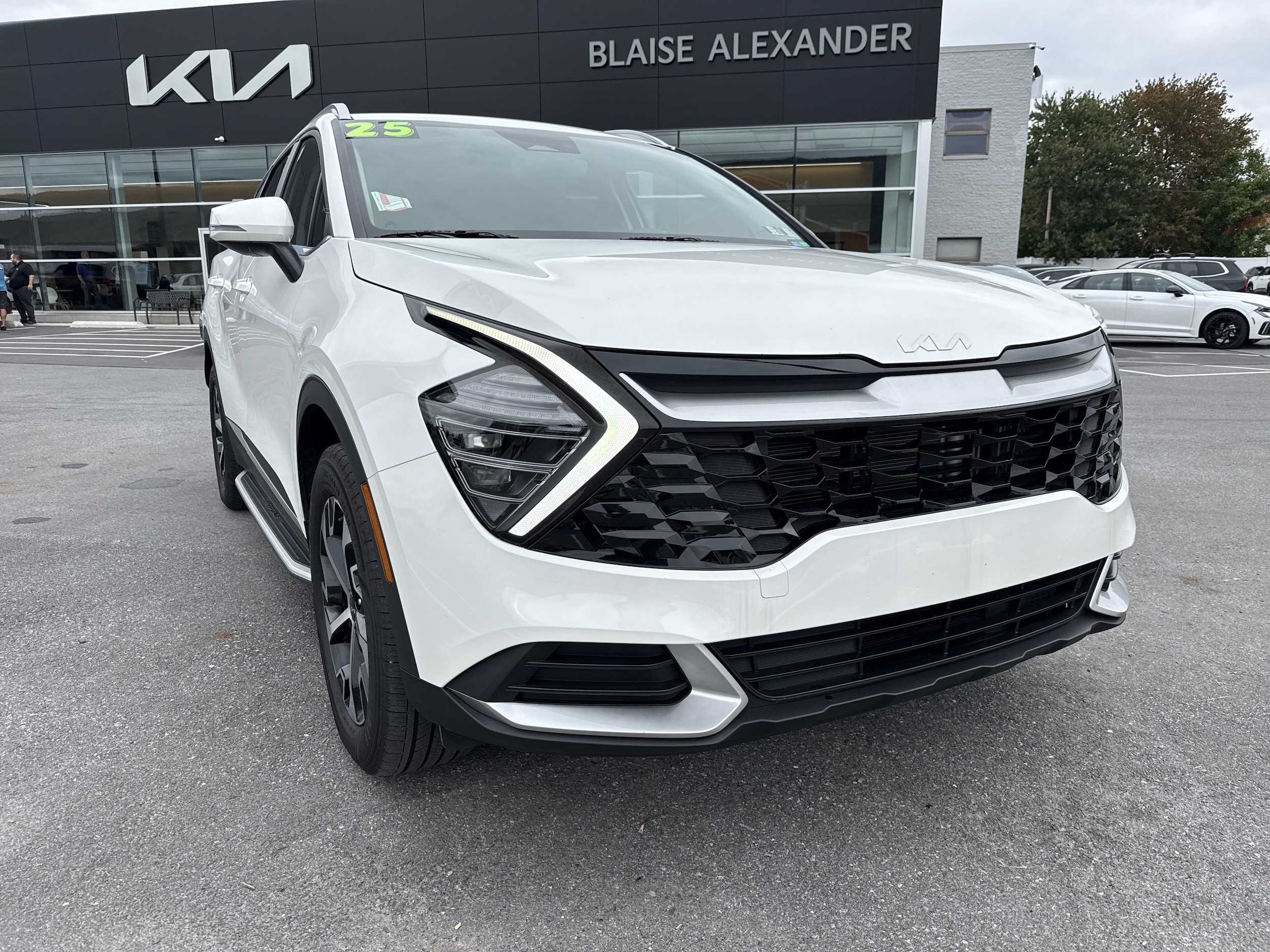 2025 Kia Sportage EX Hybrid