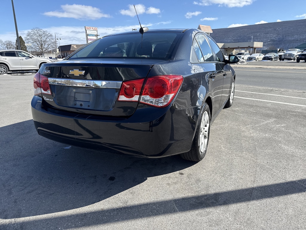 Used 2016 Chevrolet Cruze Limited LS Auto Sedan