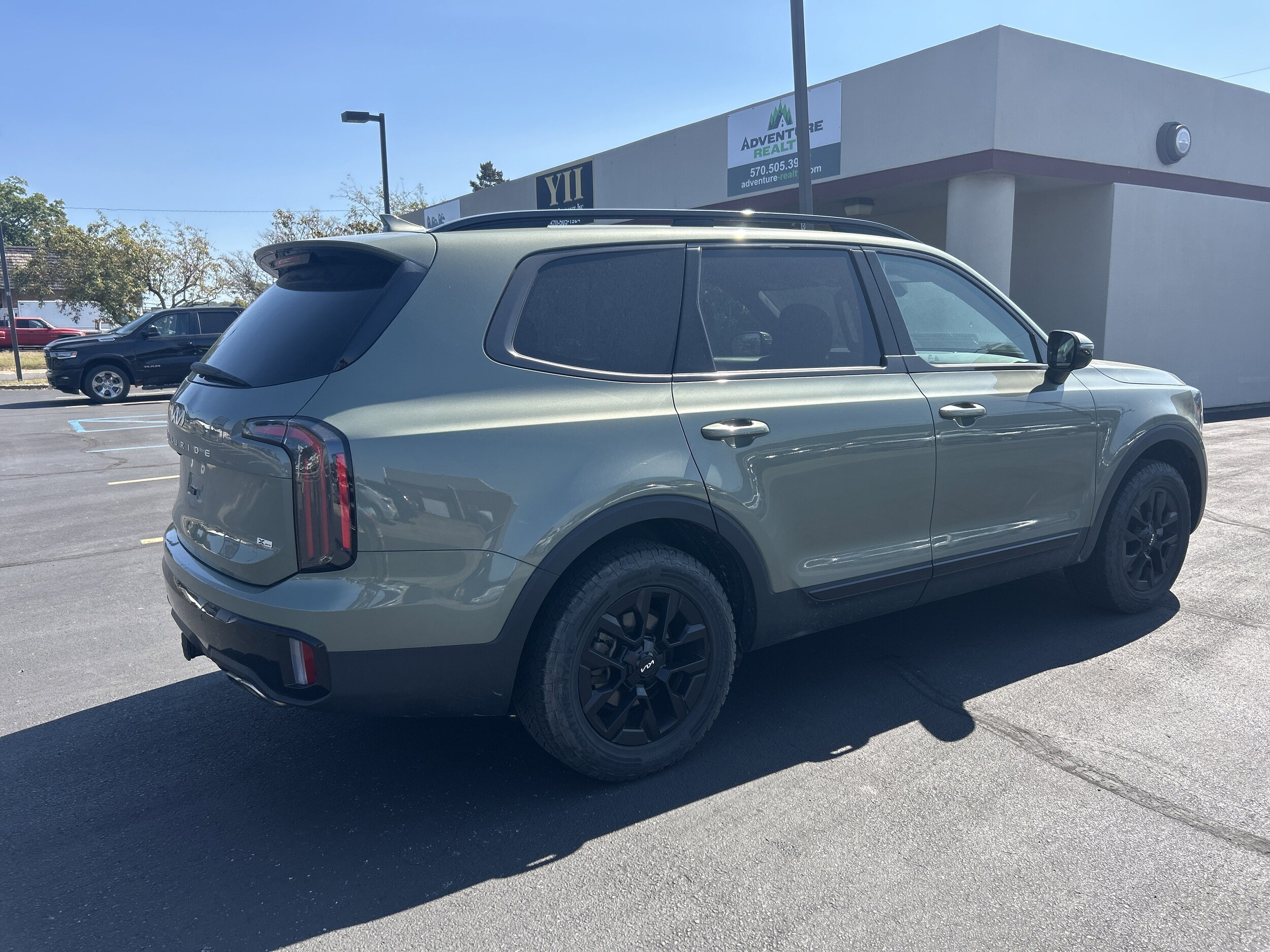 2024 Kia Telluride X-Pro photo 2