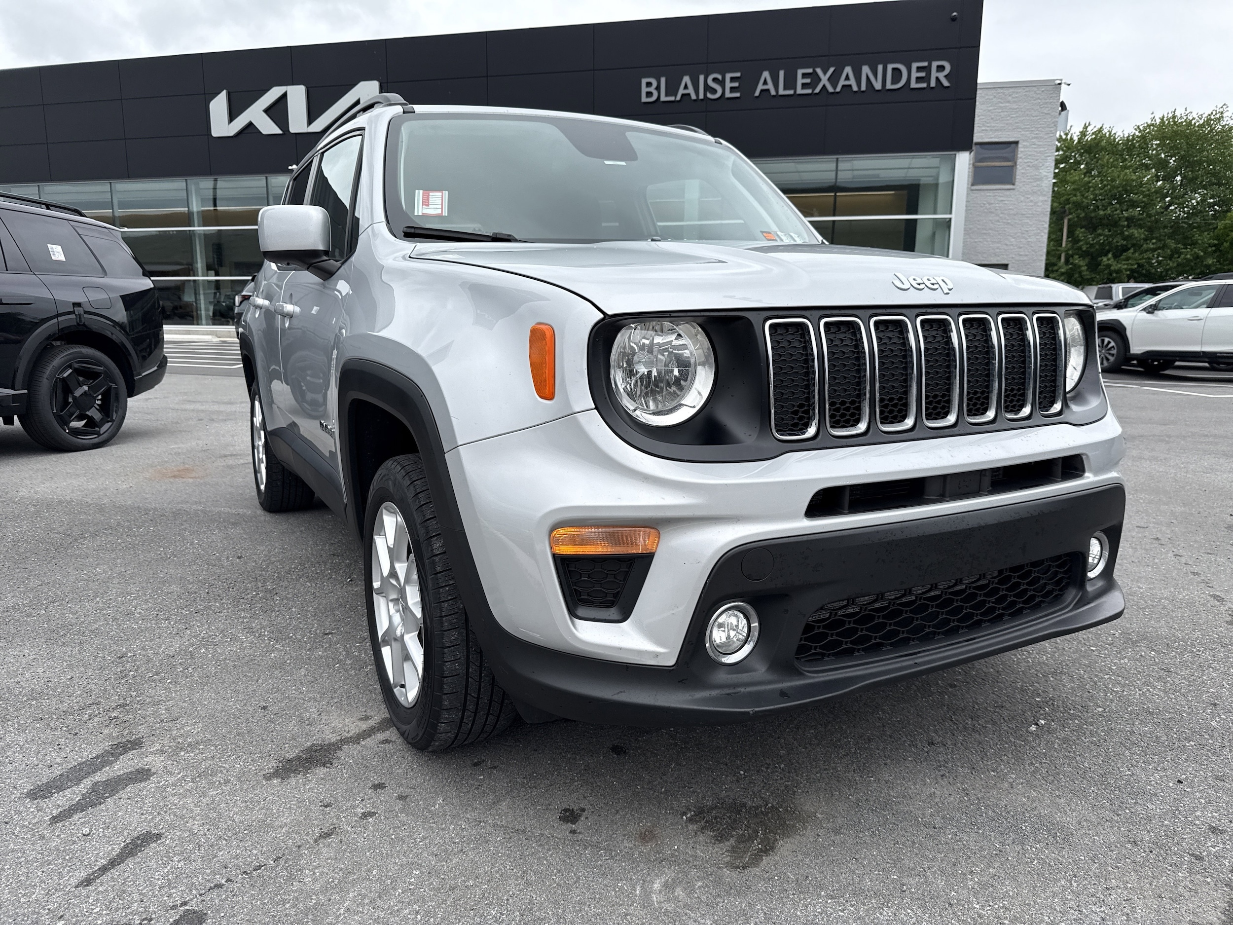 2020 Jeep Renegade Latitude 4x4's photo