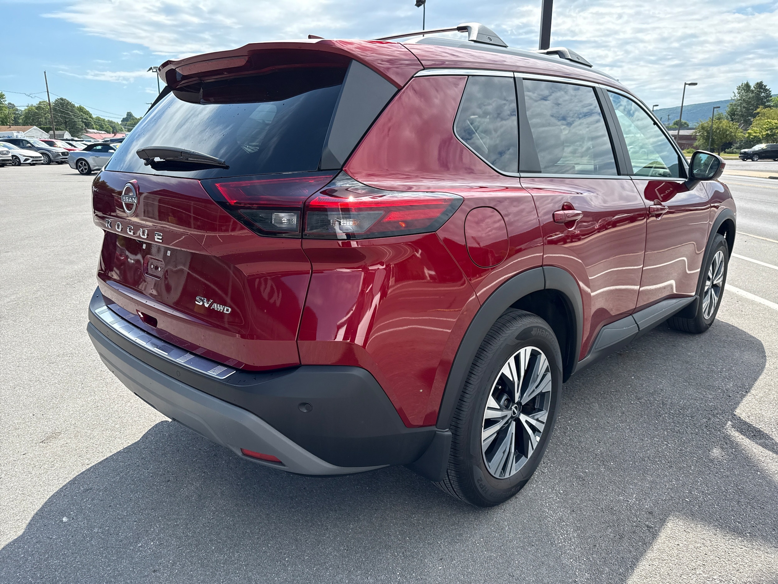 2023 Nissan Rogue SV - Photo 3