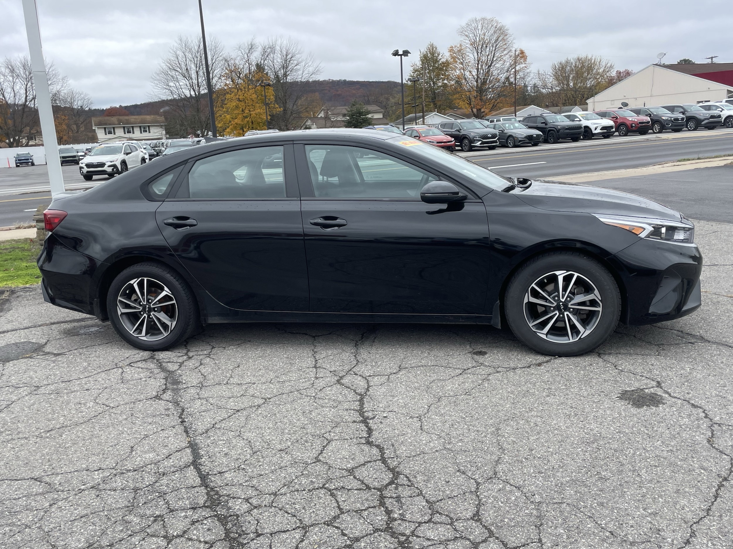 Used 2023 Kia Forte LXS with VIN 3KPF24ADXPE515585 for sale in Montoursville, PA