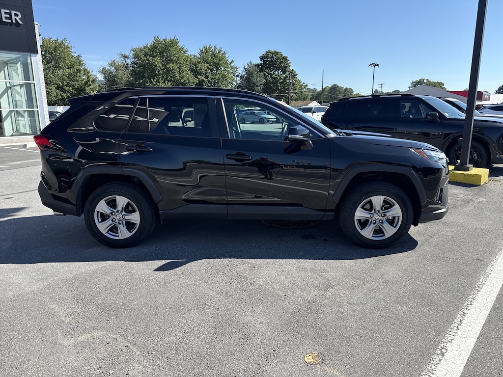 Used 2025 Toyota RAV4 XLE SUV