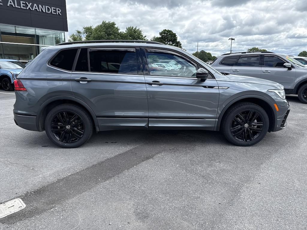 Used 2022 Volkswagen Tiguan 2.0T SE R-Line Black SUV