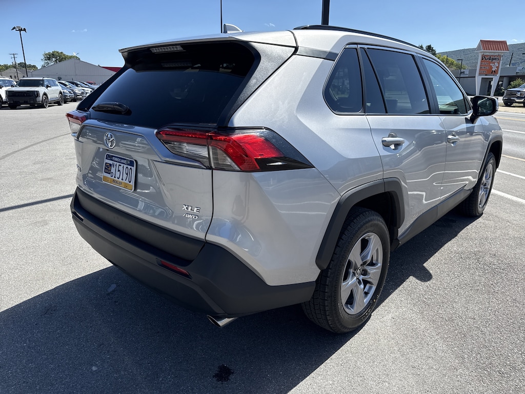 Used 2025 Toyota RAV4 XLE SUV