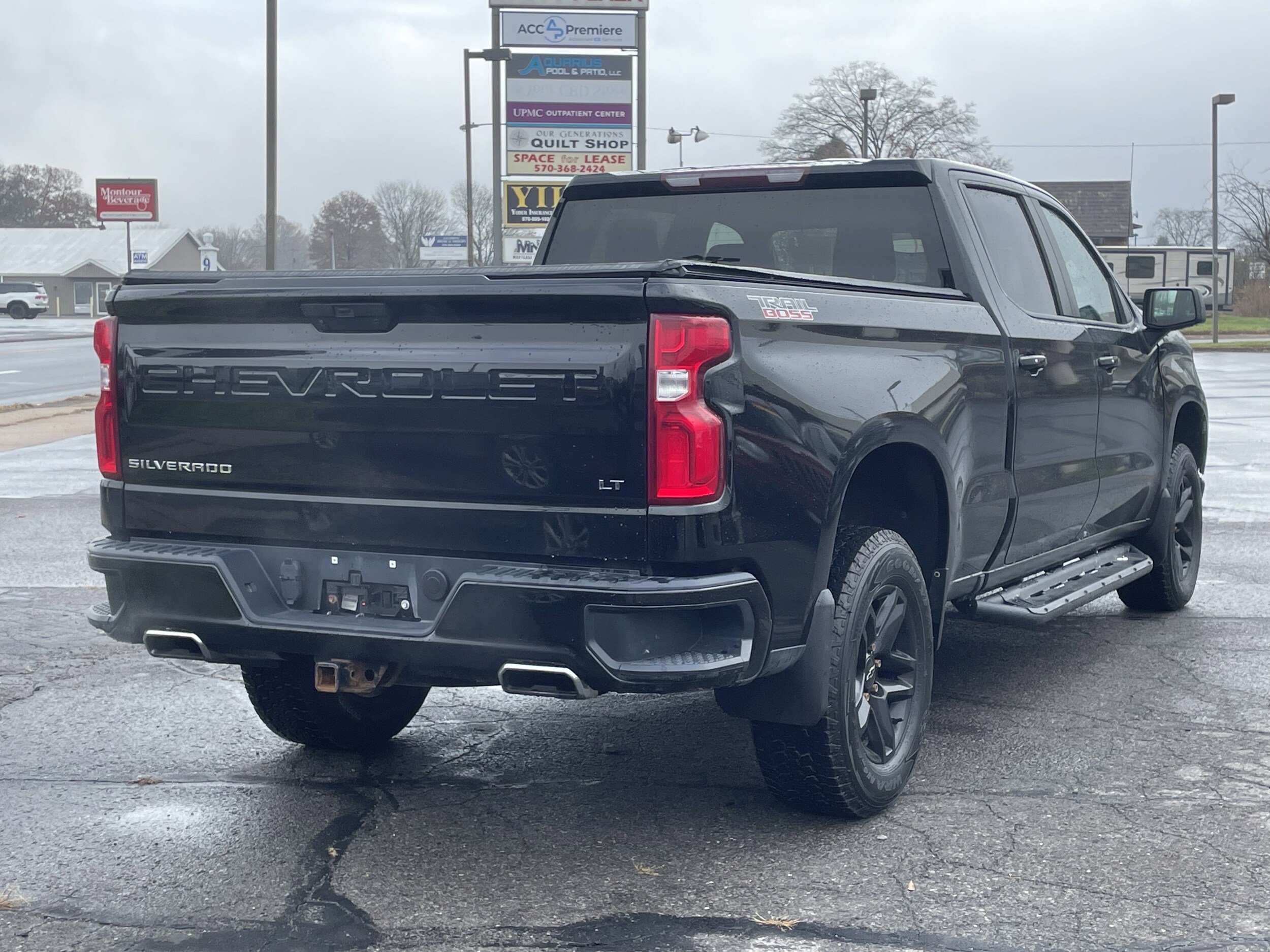 2019 Chevrolet Silverado 1500 LT Trail Boss photo 2