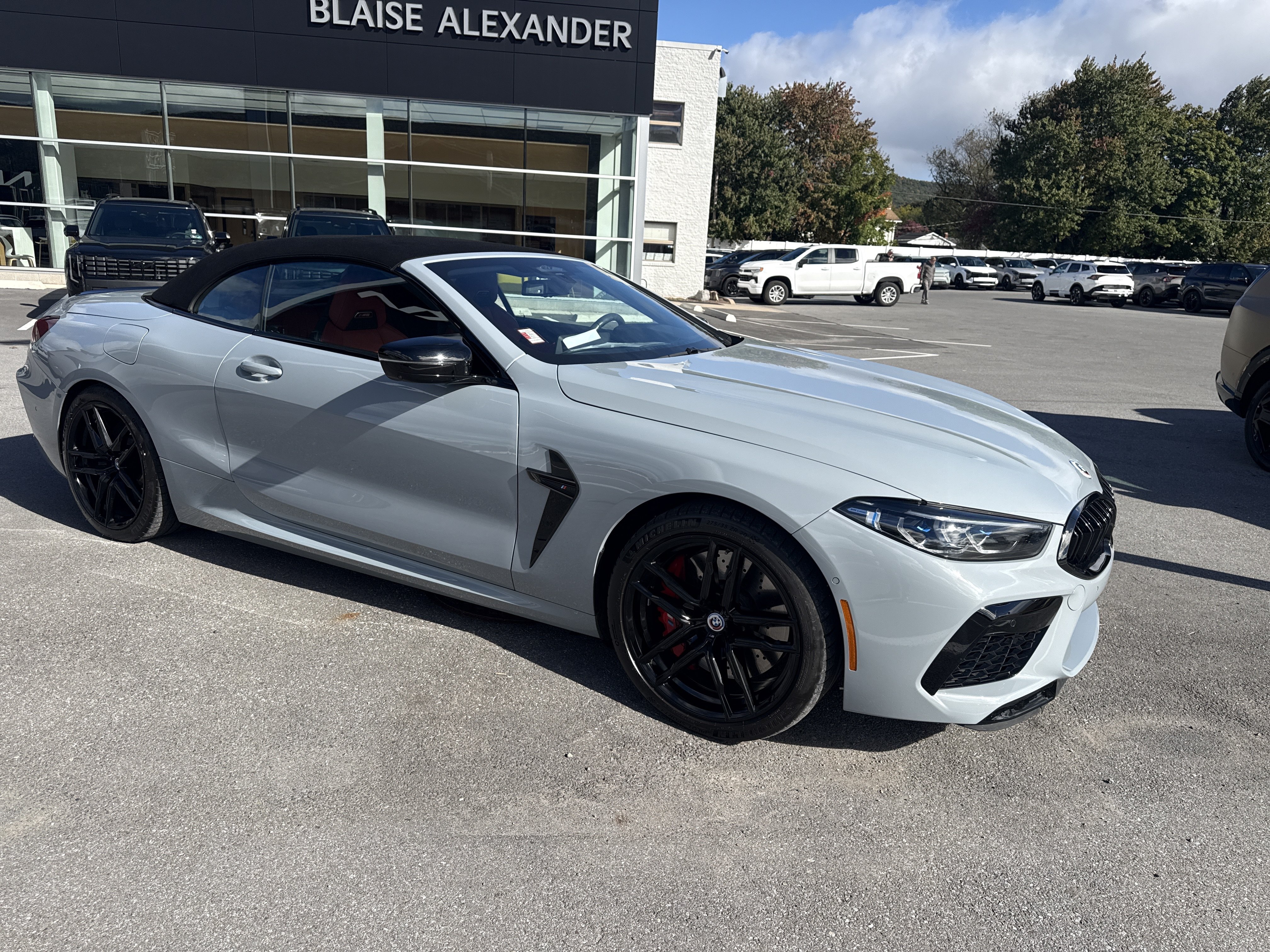 2023 BMW M8 Convertible Base