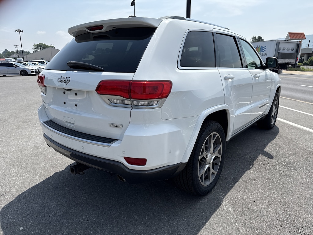 Used 2018 Jeep Grand Cherokee Limited 4x4 SUV