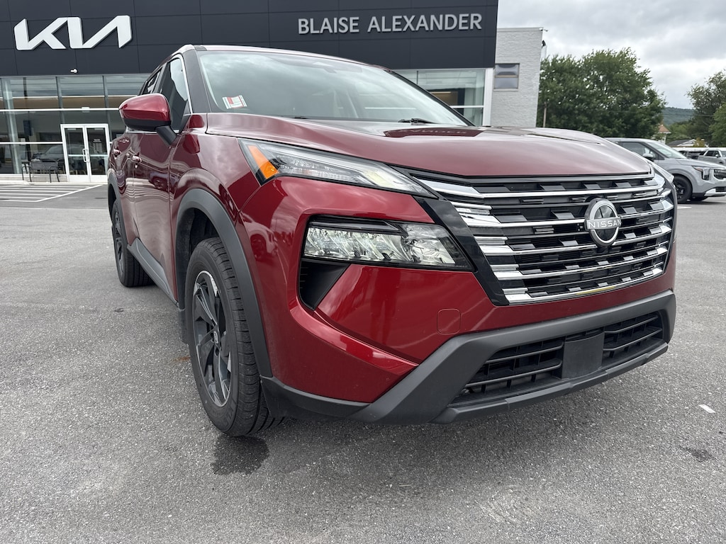 Used 2024 Nissan Rogue SV SUV