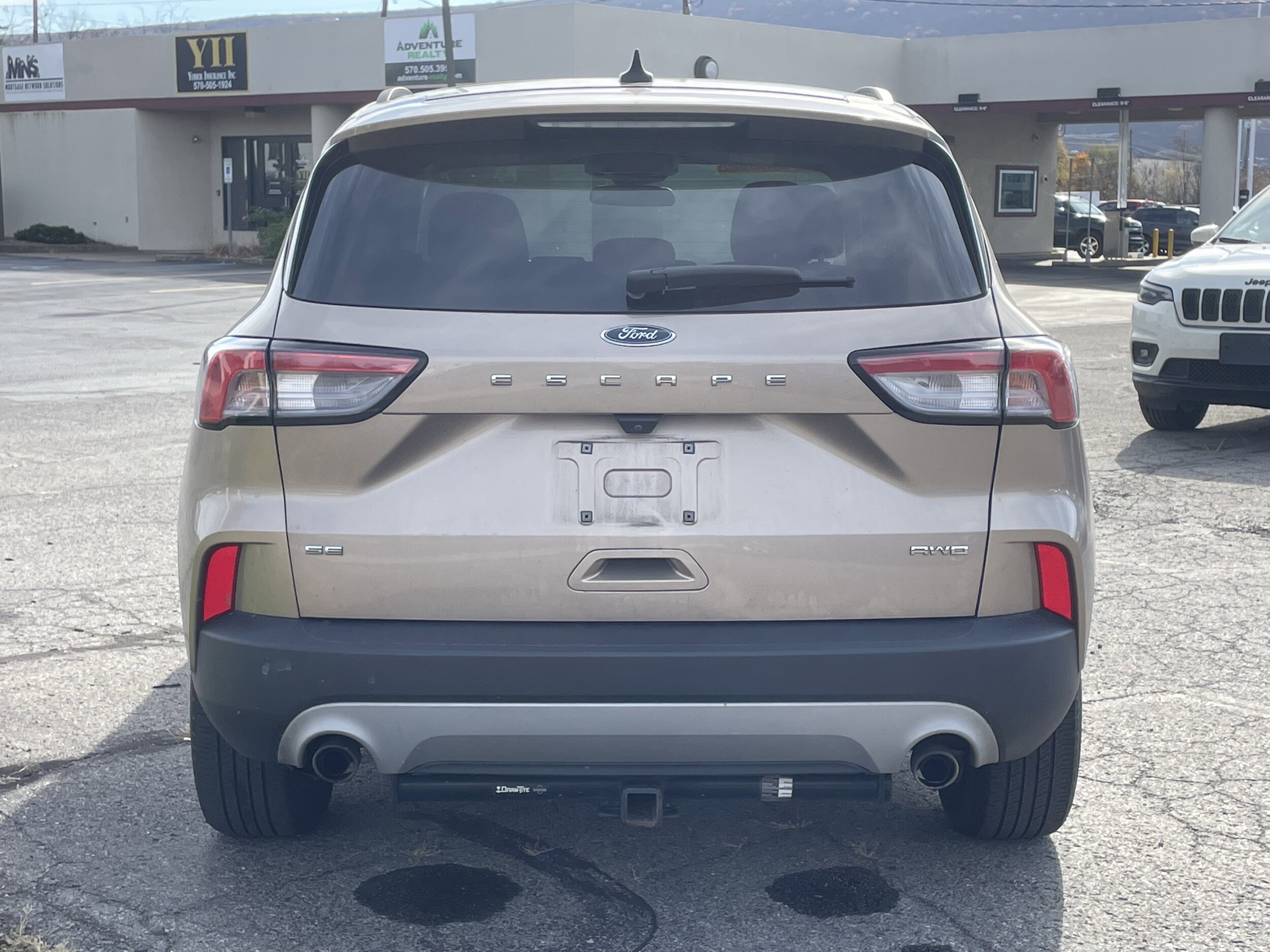 2020 Ford Escape SE photo 4