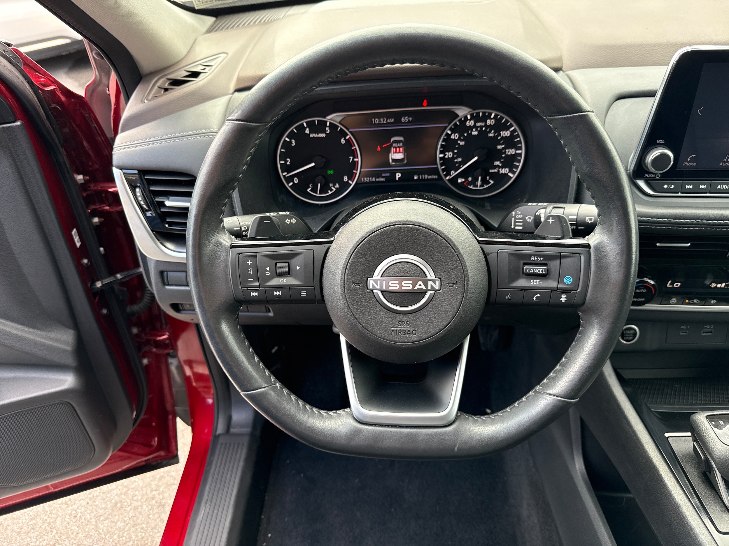 2023 Nissan Rogue SV - Photo 17