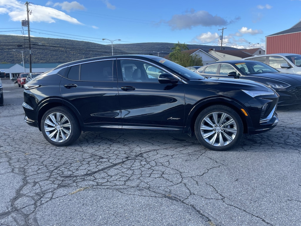 Used 2024 Buick Envista Avenir SUV