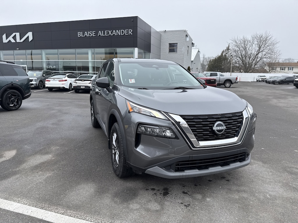 Used 2022 Nissan Rogue S SUV