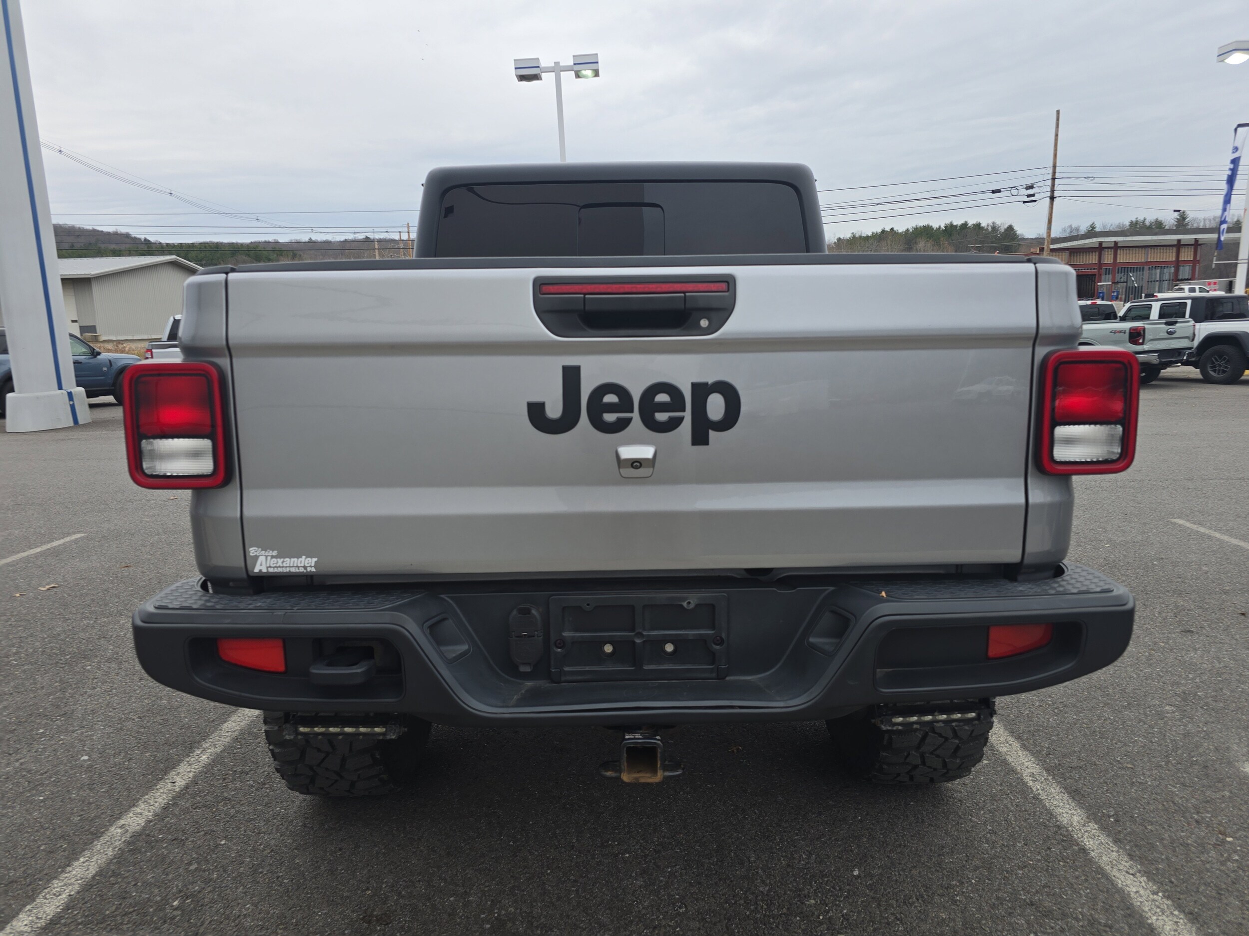 2020 Jeep Gladiator Sport S photo 4