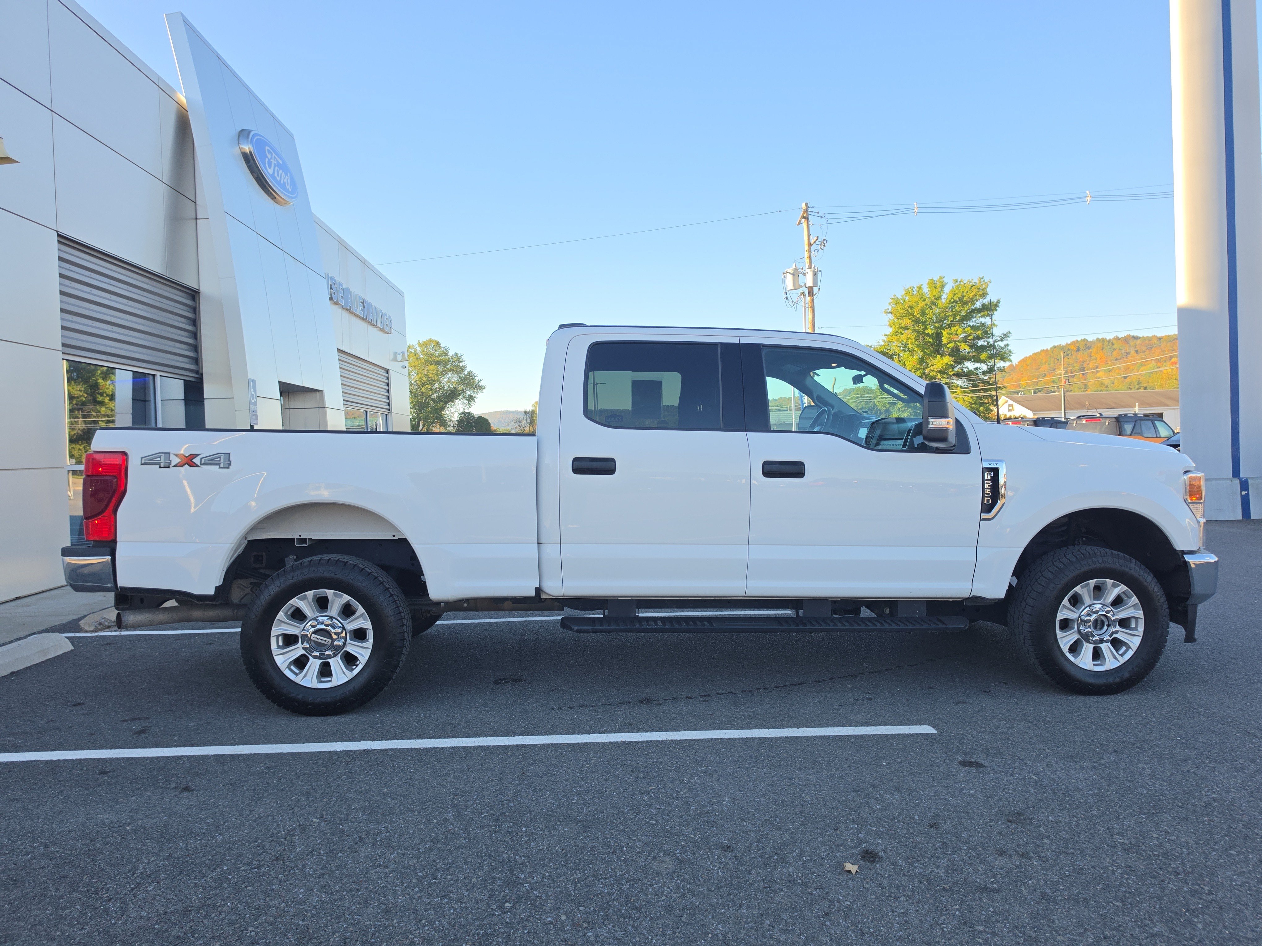 Used 2022 Ford Super Duty F-250 SRW XLT Truck Crew Cab