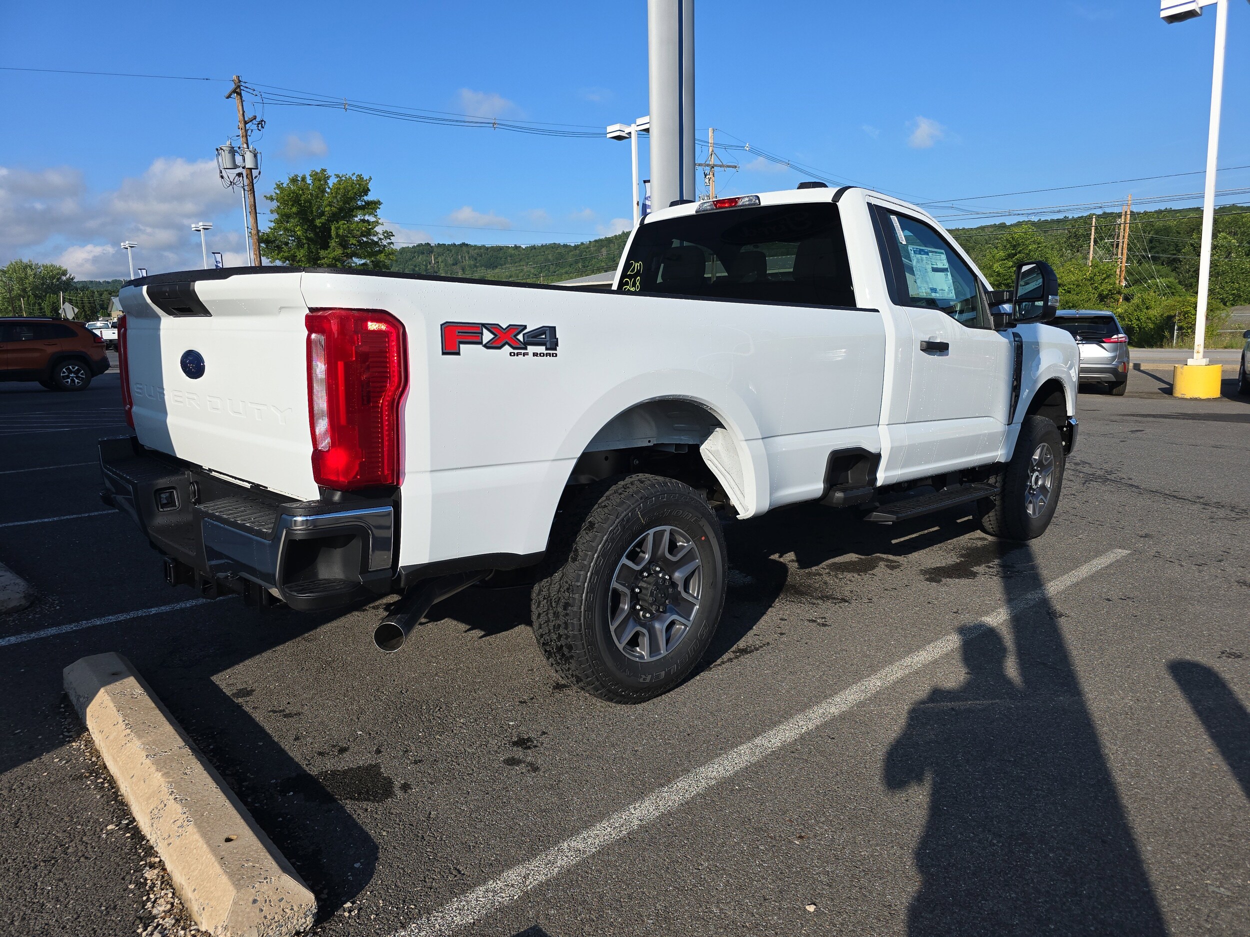 2025 Ford F-350 XLT photo 3