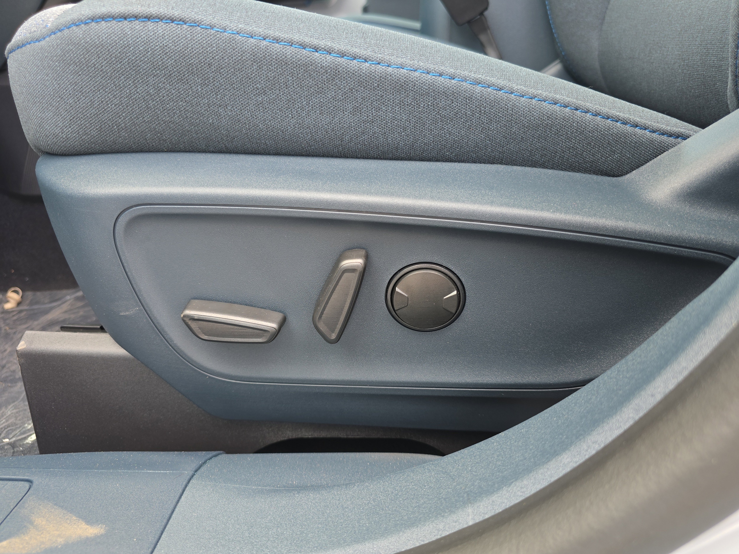 2025 Ford Maverick XLT - Photo 14
