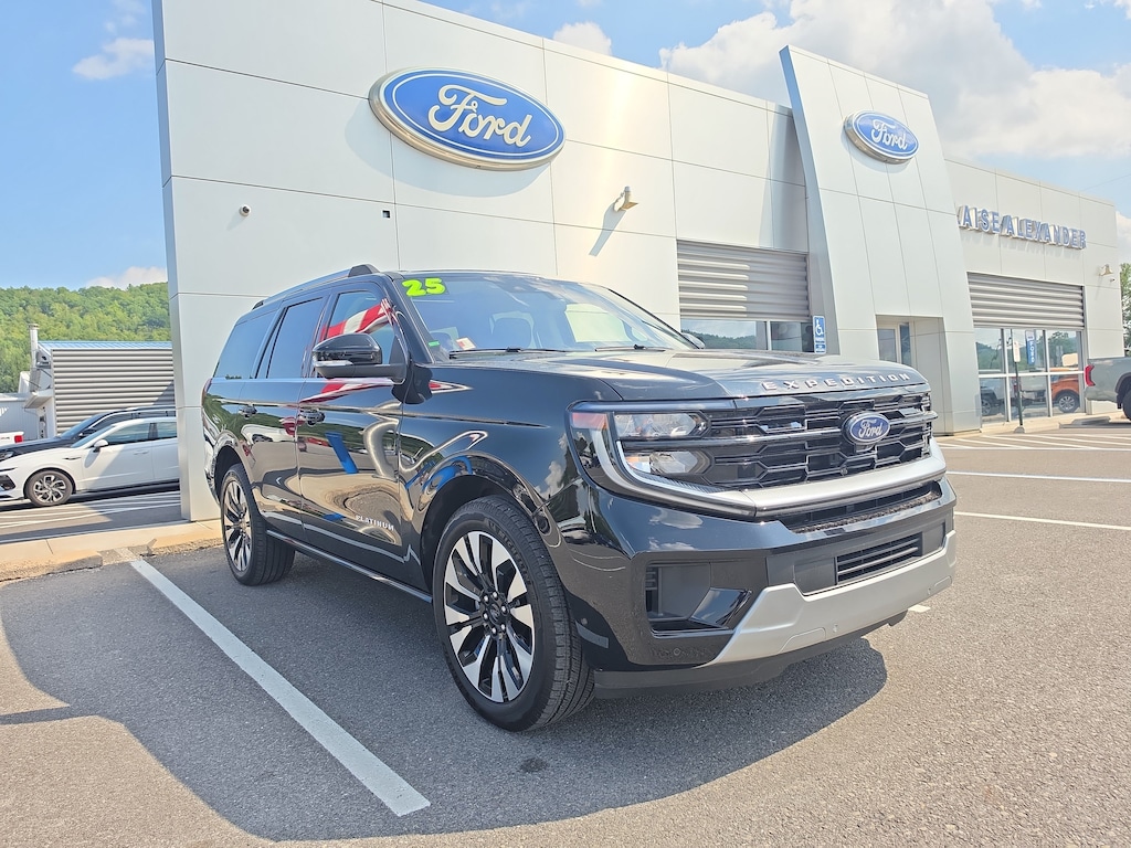 Used 2025 Ford Expedition Platinum SUV