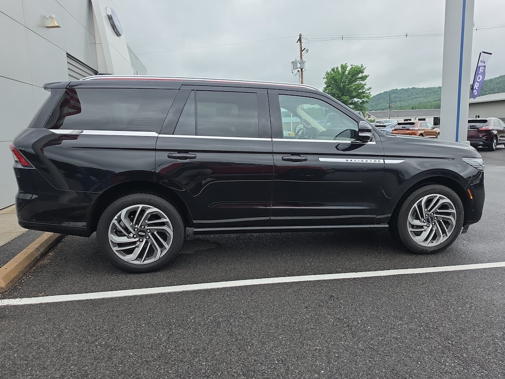 Used 2025 Lincoln Navigator Reserve SUV