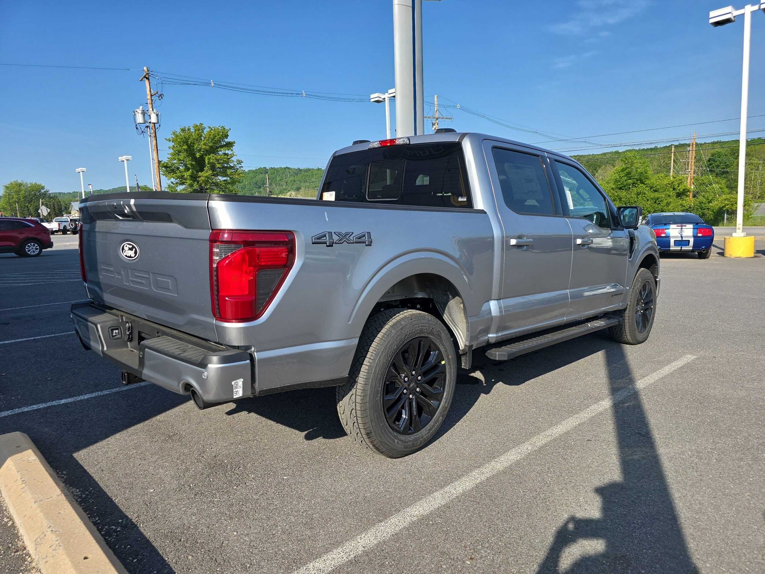 2025 Ford F-150 XLT photo 3